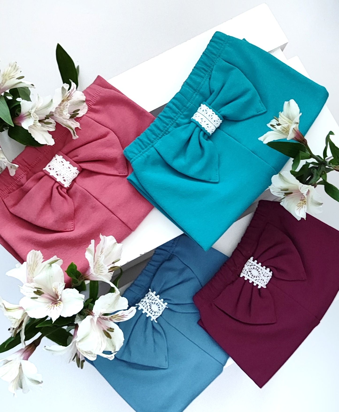Loopback leggings with a bow