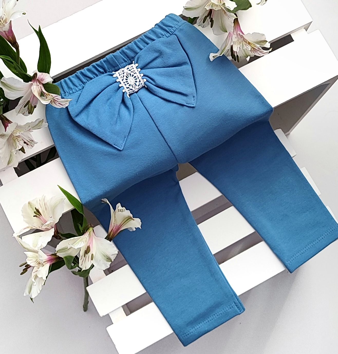 Loopback leggings with a bow