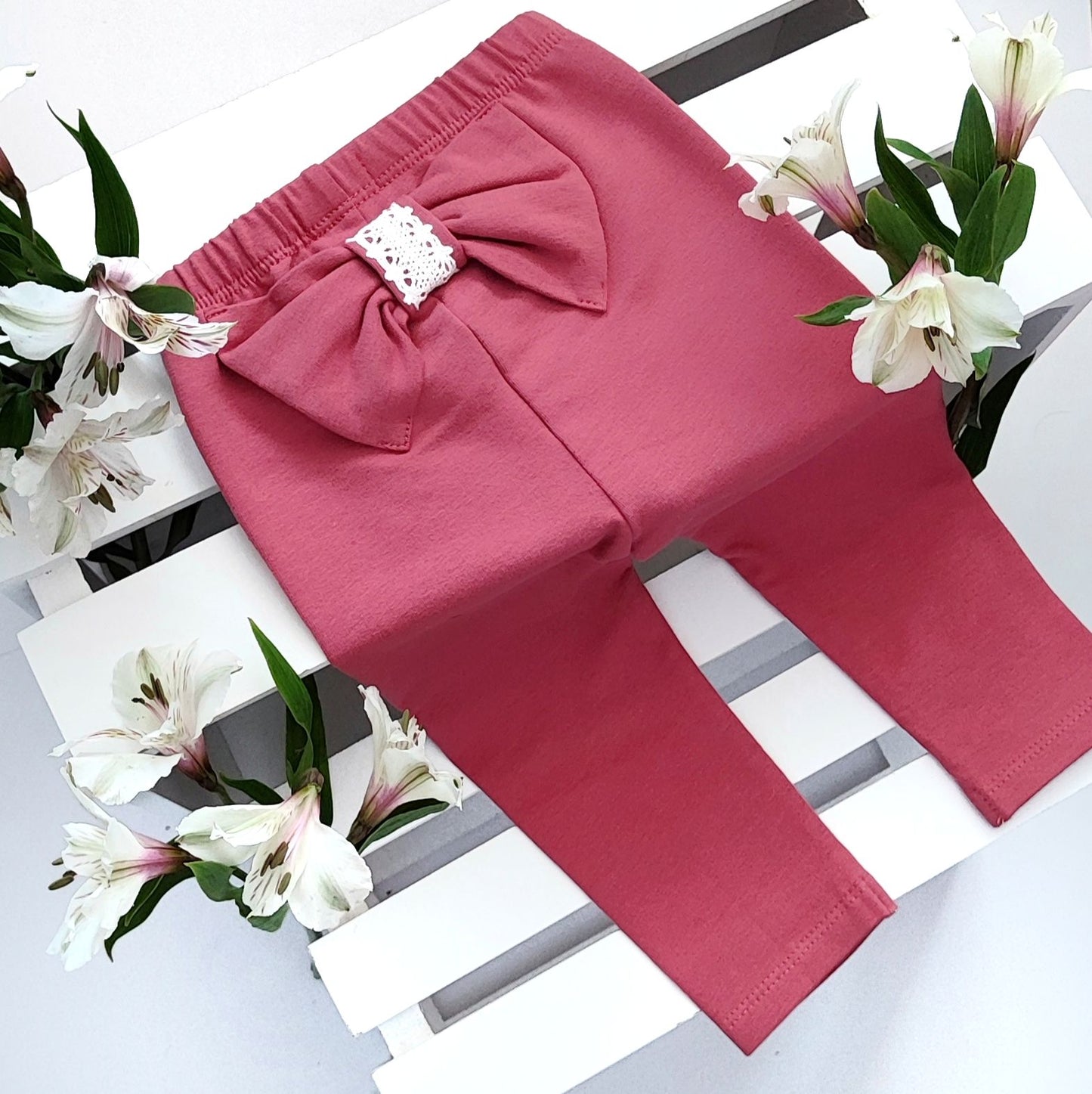 Loopback leggings with a bow
