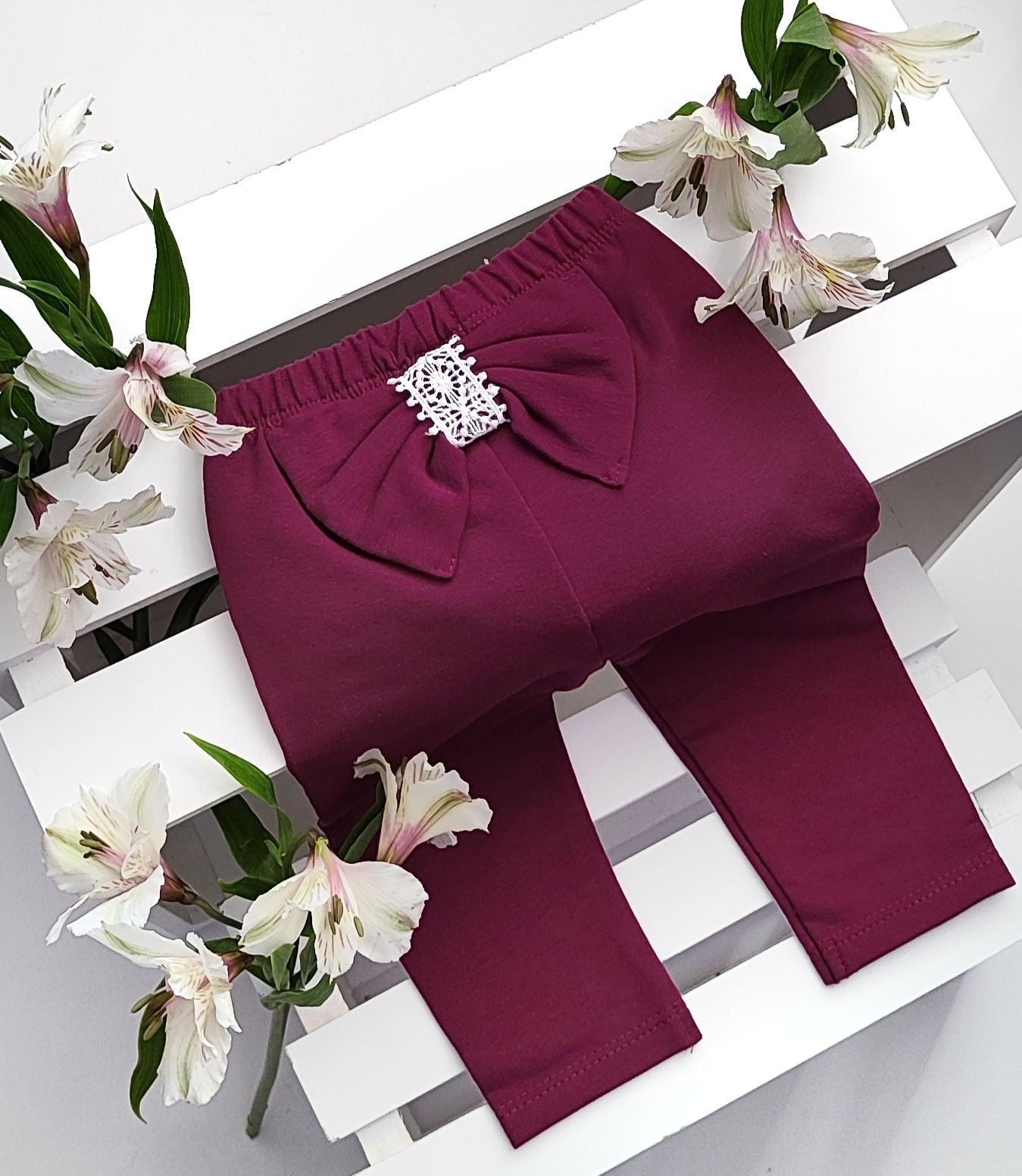 Loopback leggings with a bow