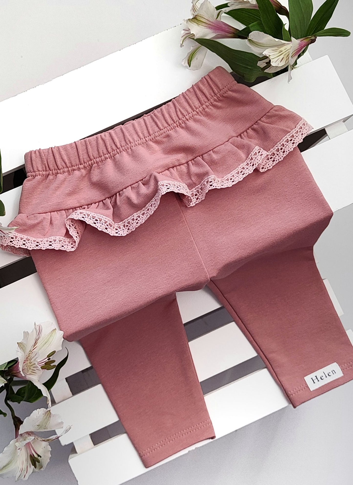 Loopback leggings with a frill