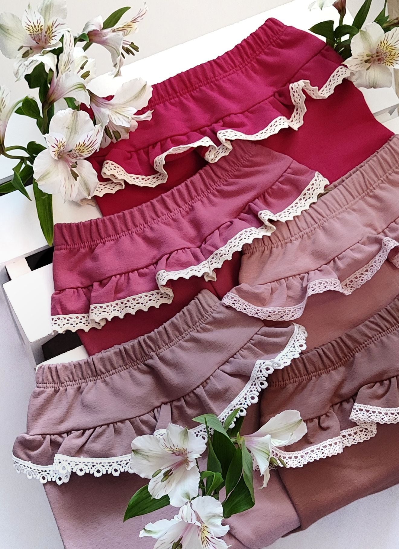 Loopback leggings with a frill