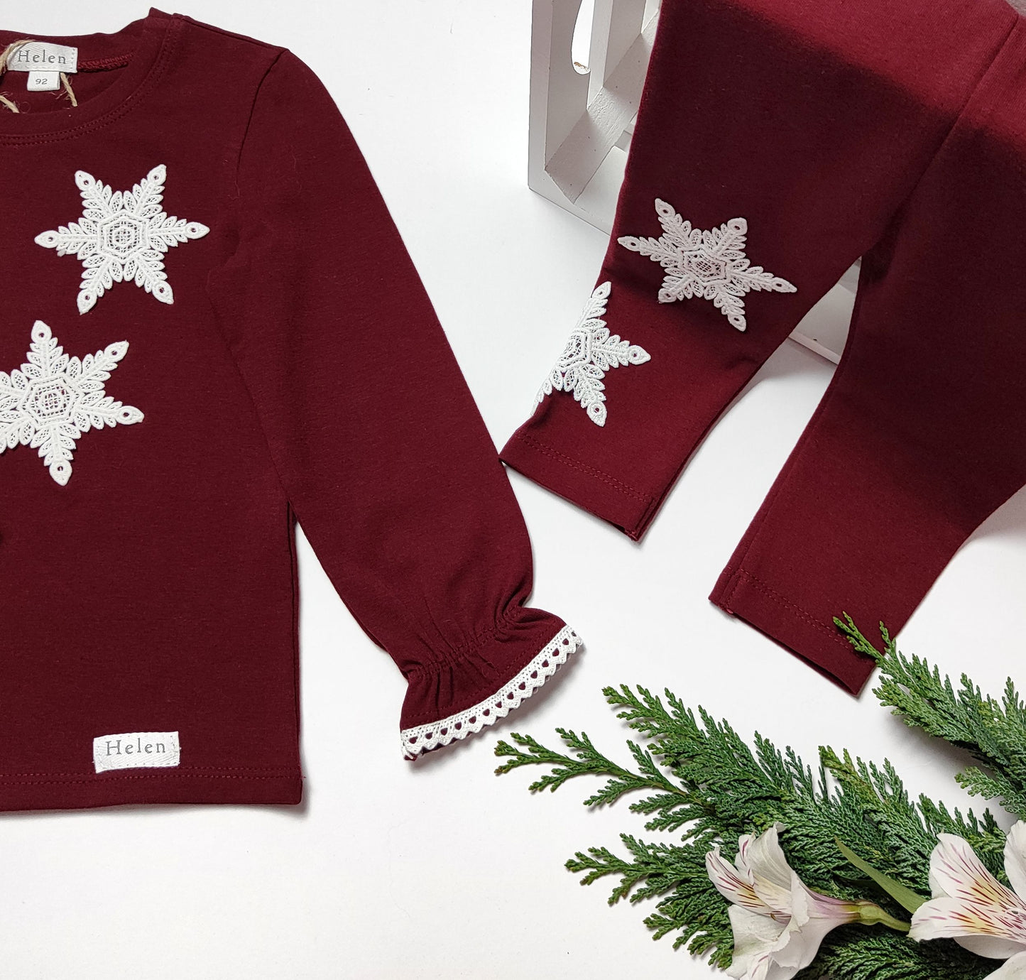 Snowflake set with top