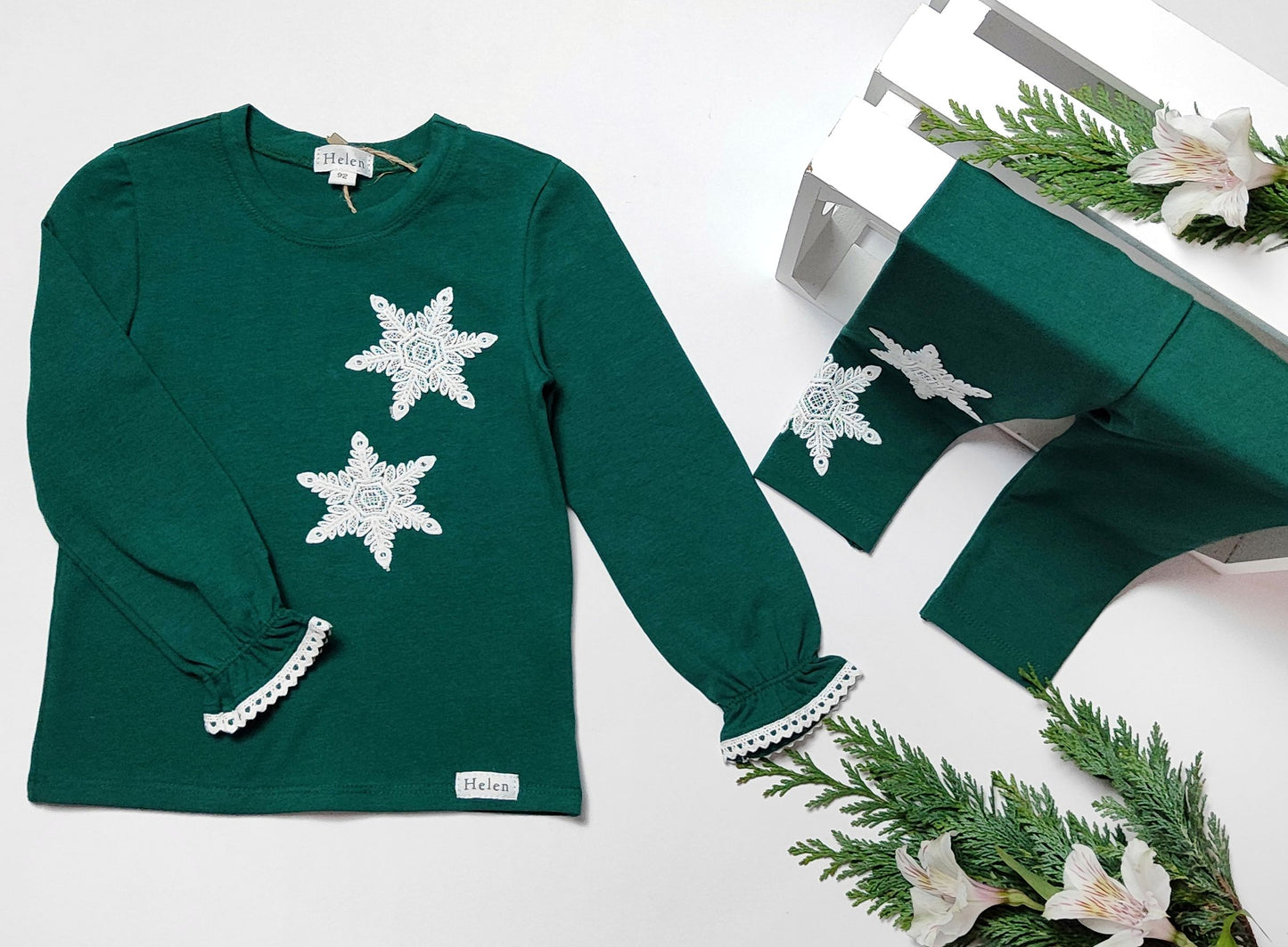 Snowflake set with top
