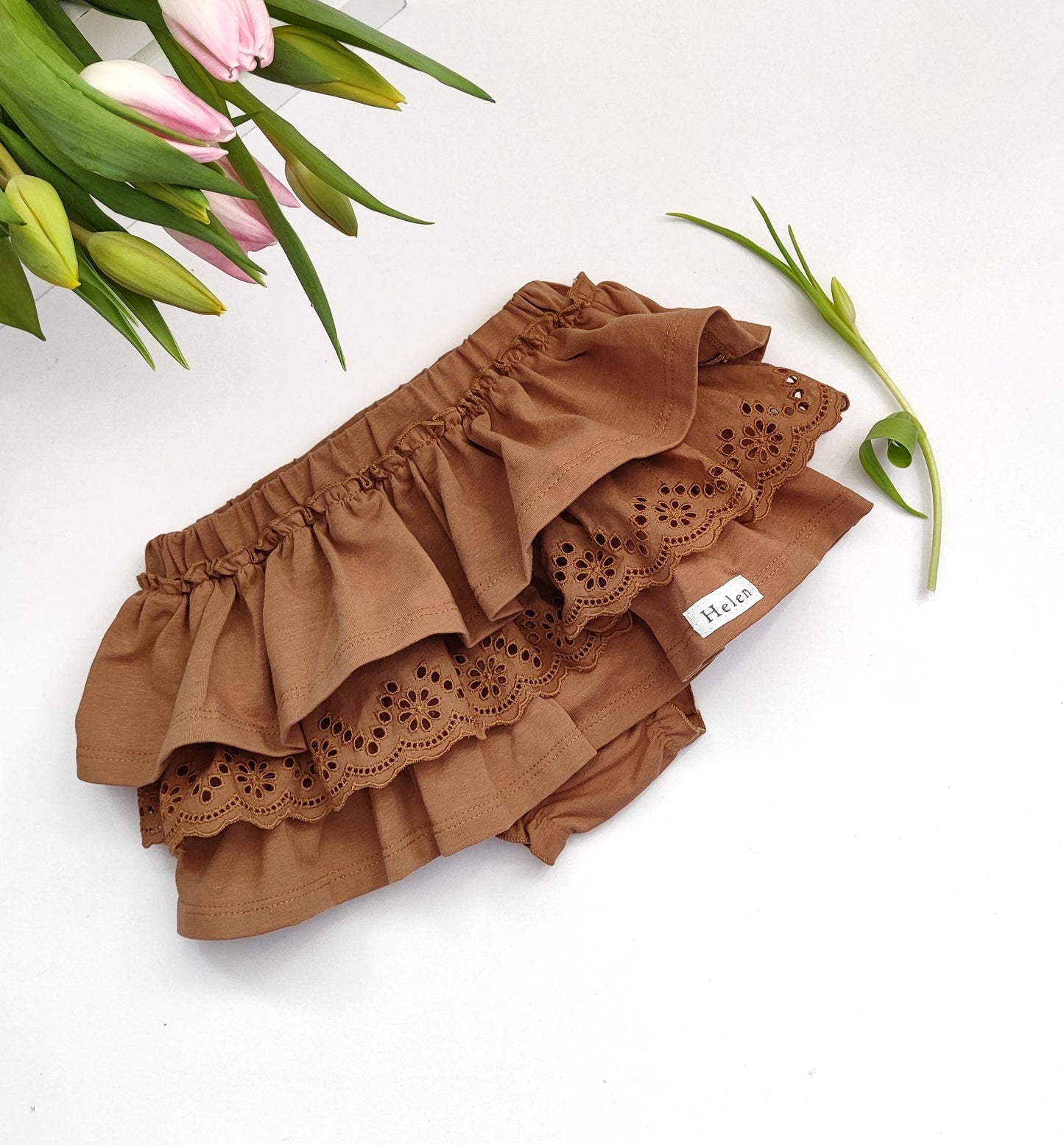 Ruffled bloomers