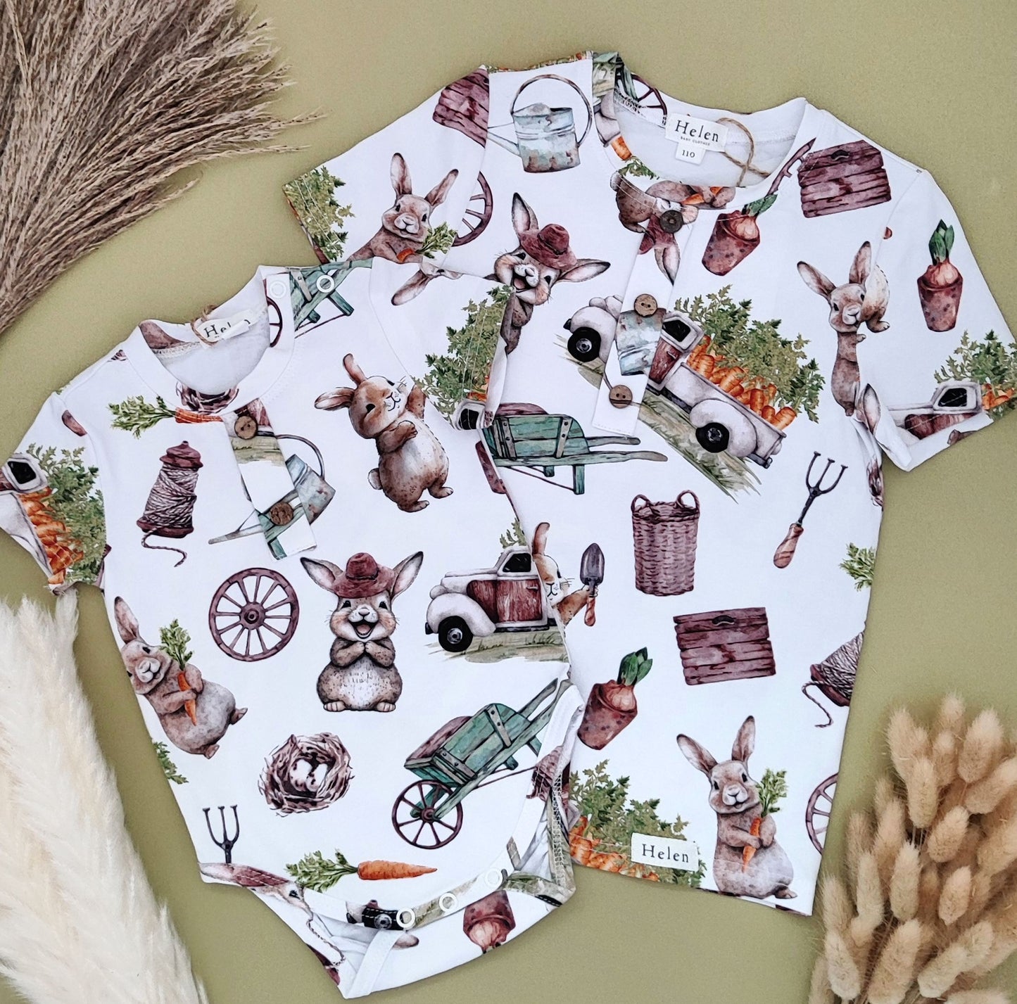 Short sleeve top with buttons