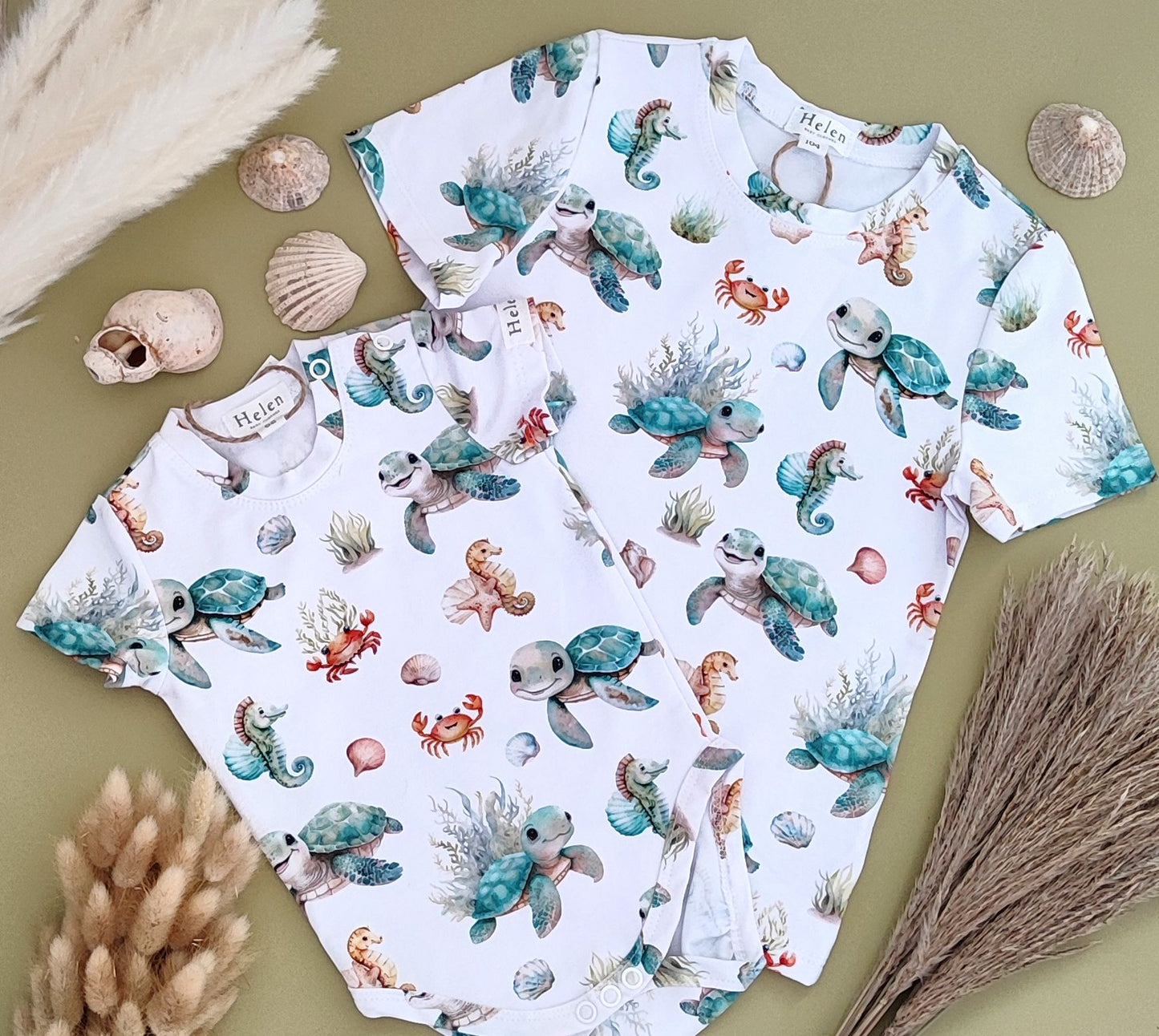 Short sleeve printed bodysuit
