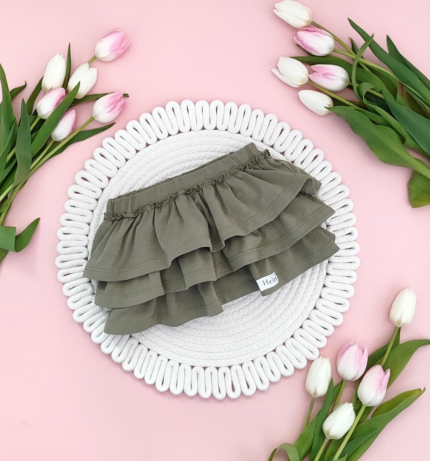 Ruffled bloomers