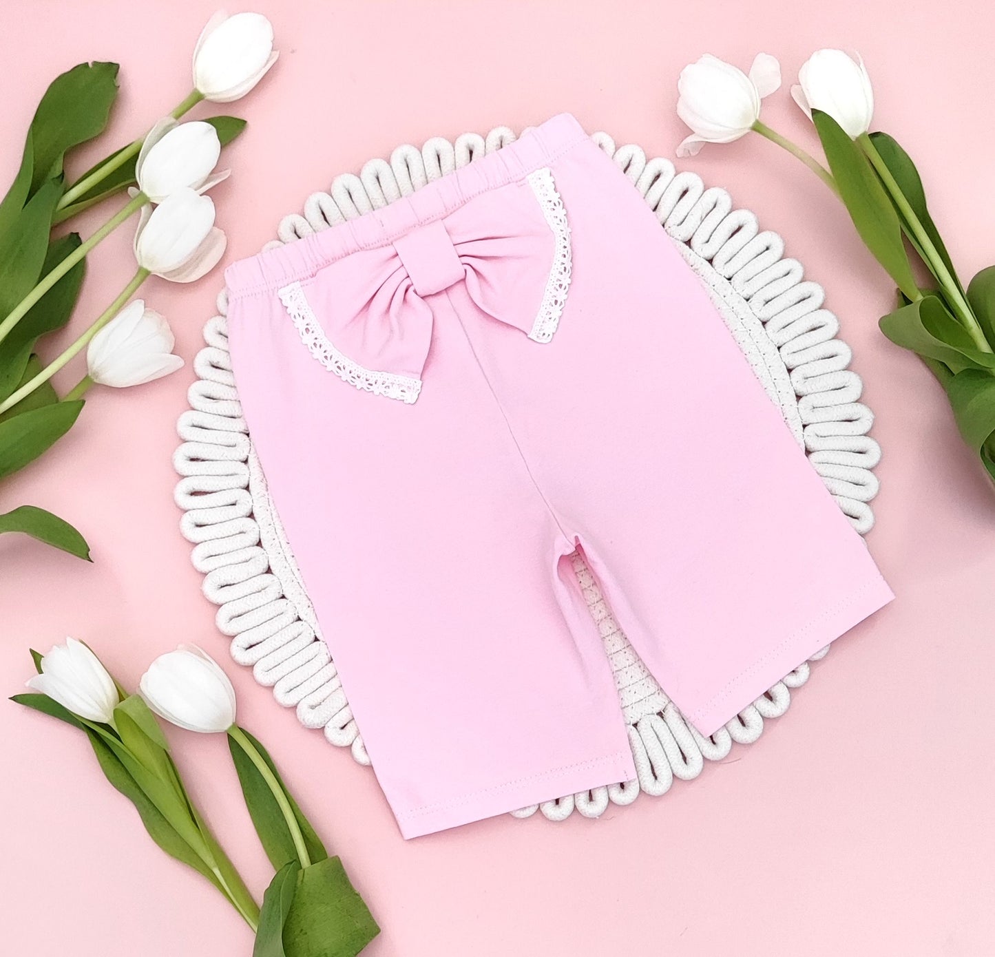 One colour cycling shorts with a bow
