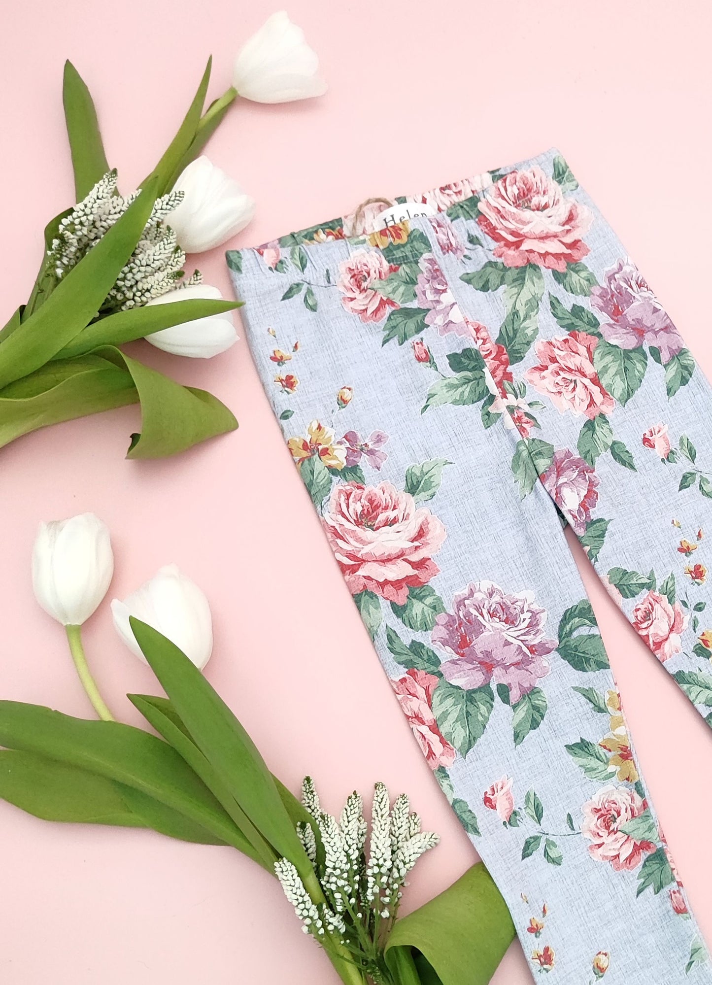 Red flowers leggings