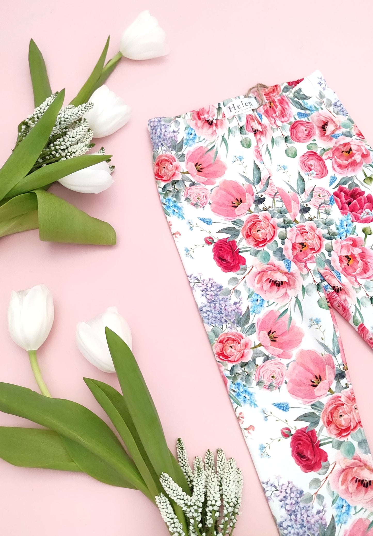 Red flowers leggings