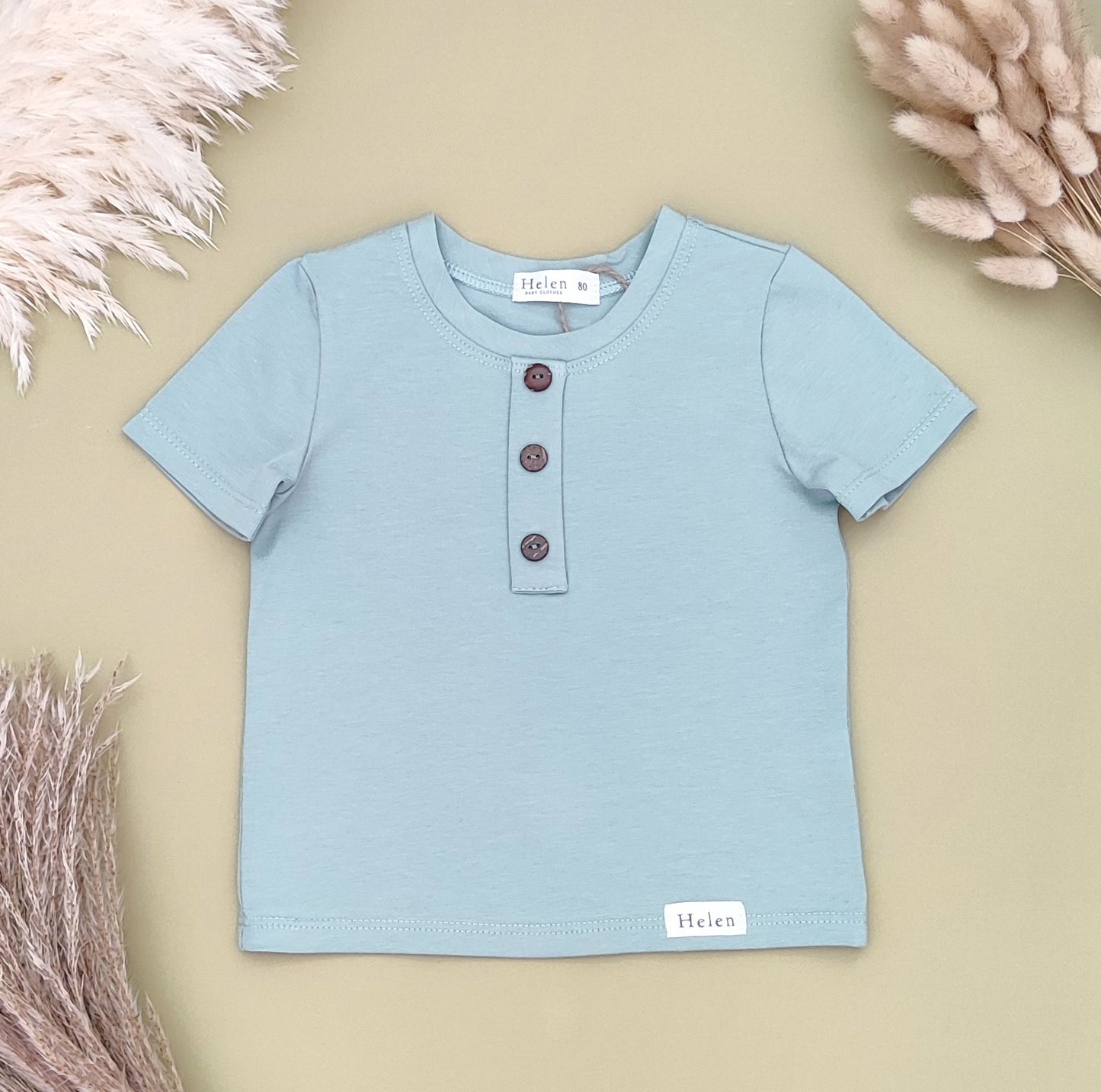 Short sleeve top with buttons