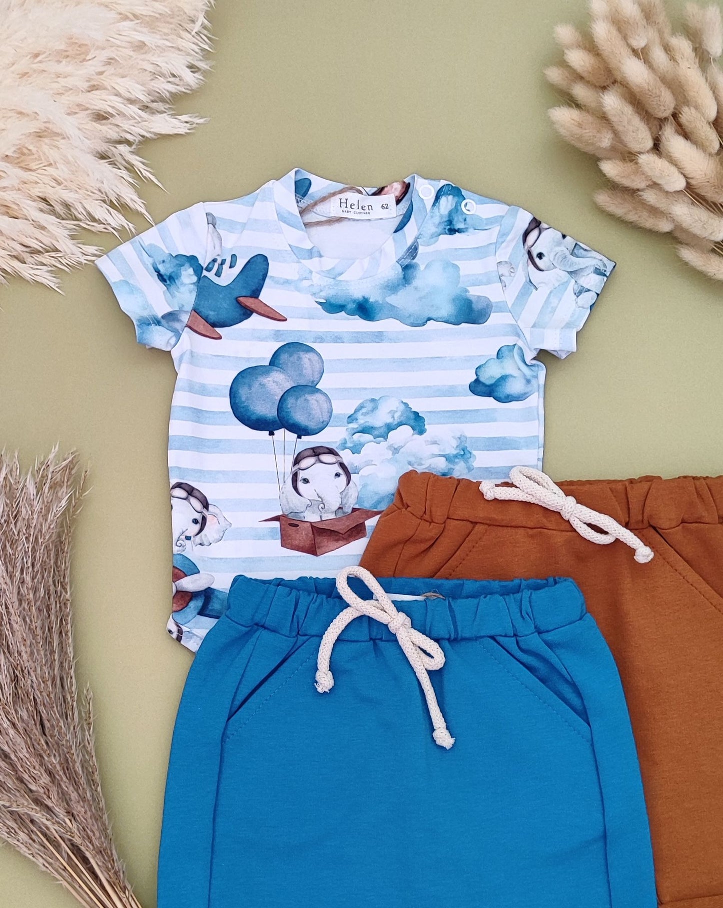 Short sleeve printed top
