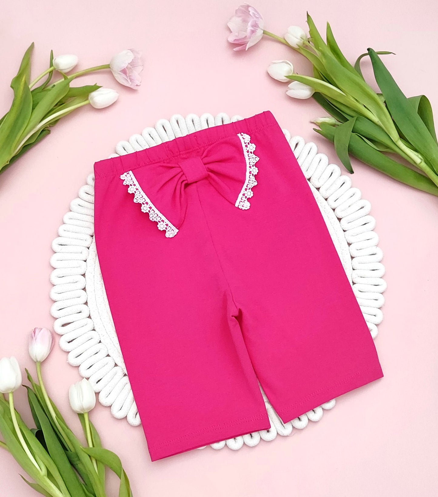 Cycling shorts with a bow