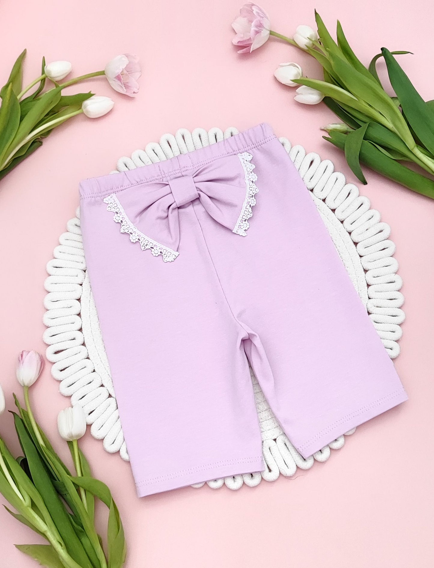 Cycling shorts with a bow