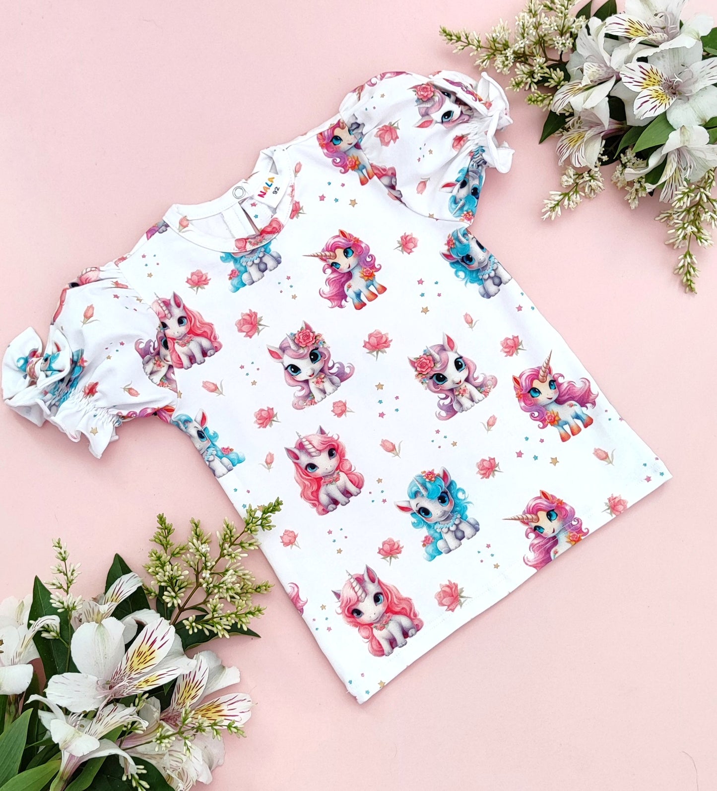 Unicorns puff sleeve top