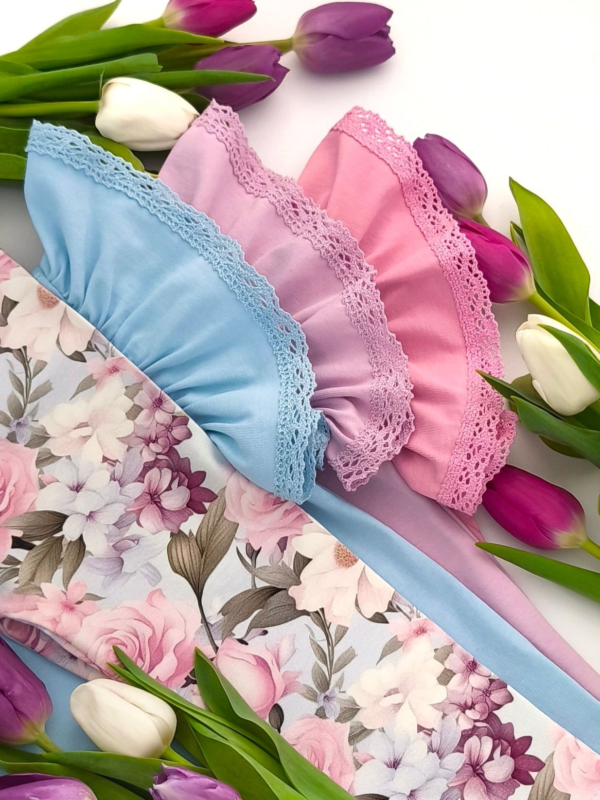 Romantic baby blue leggings