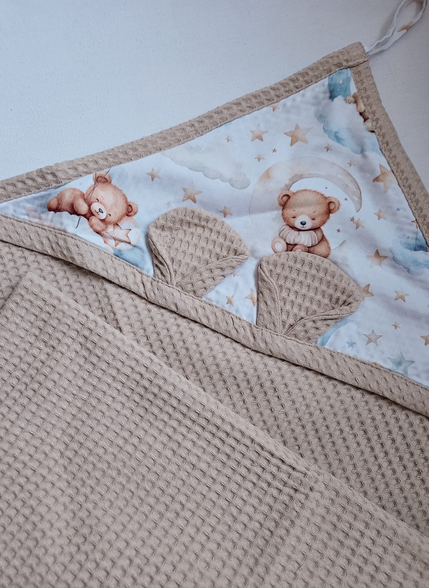 Sleeping bears - hooded wrap