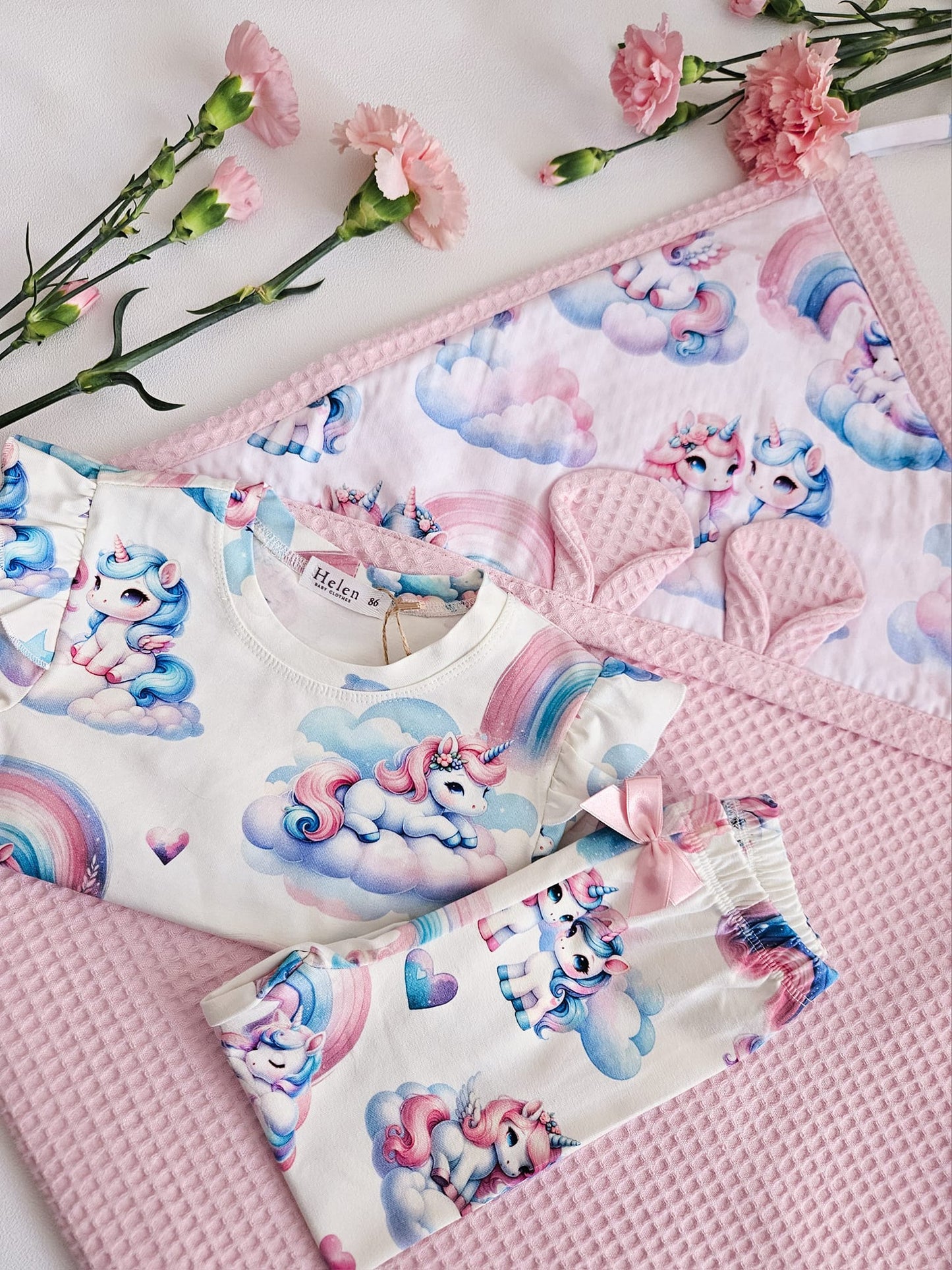 Rainbow unicorn - hooded wrap