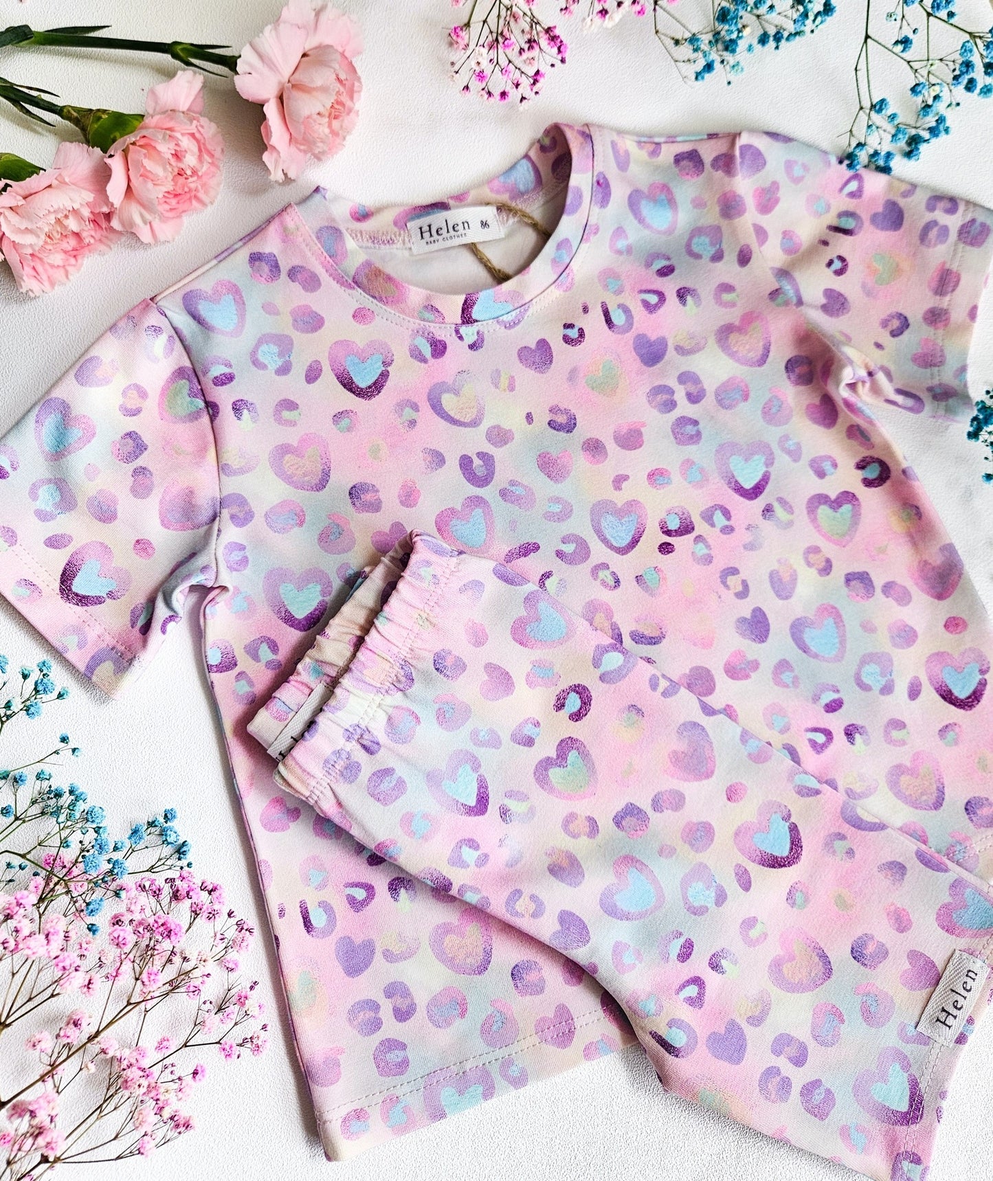 Rainbow hearts top