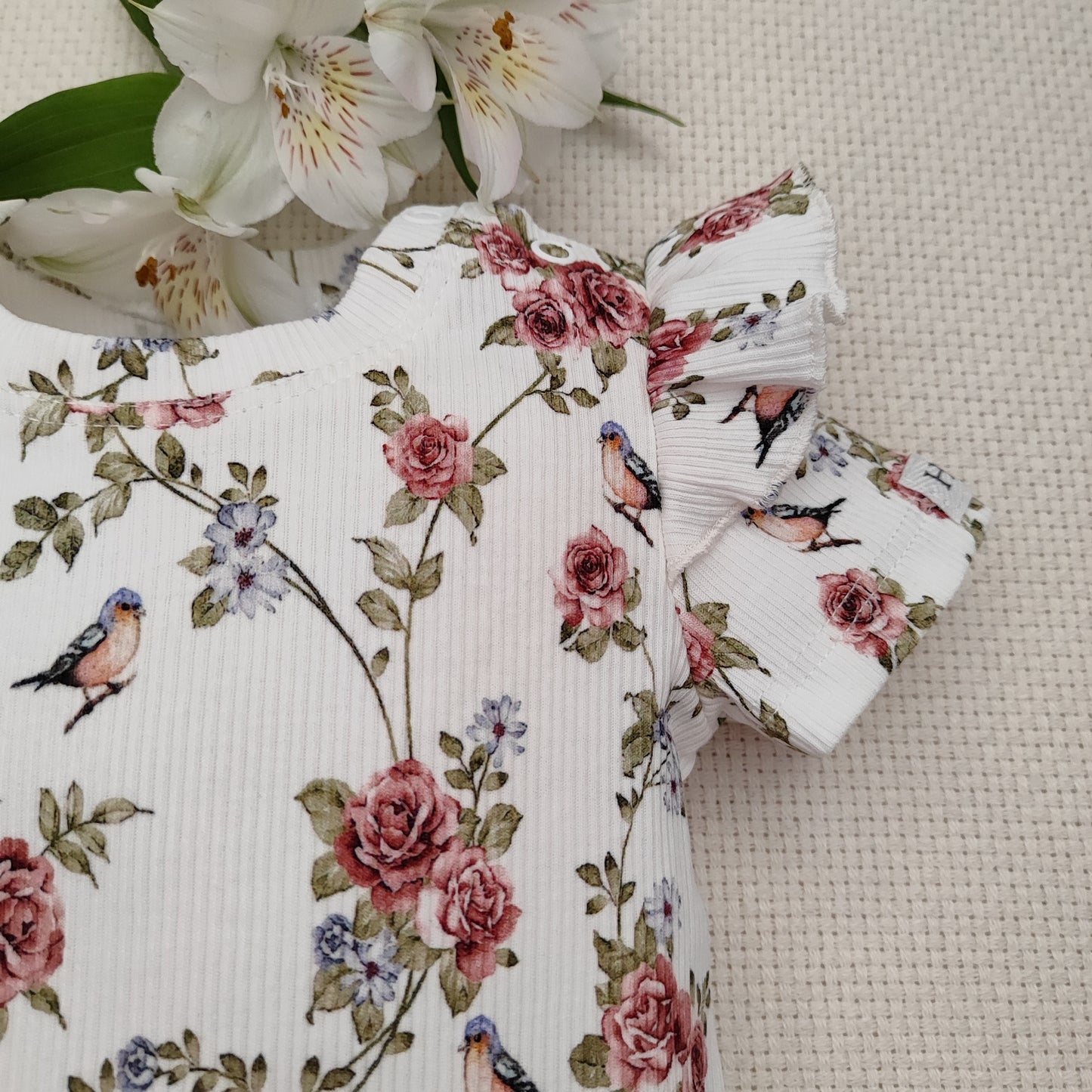 Short sleeve top