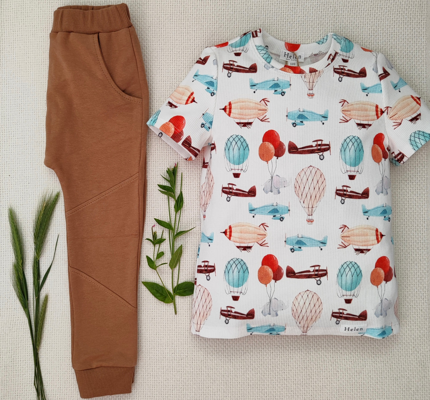 Short sleeve top