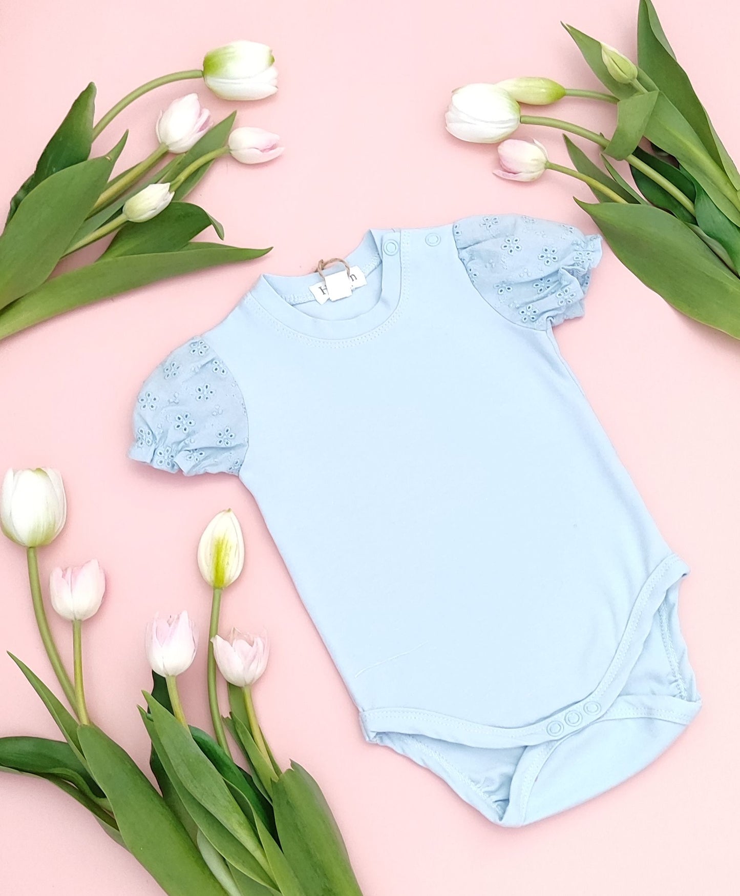 Short laced sleeve bodysuit