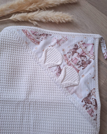 Carousel - hooded wrap