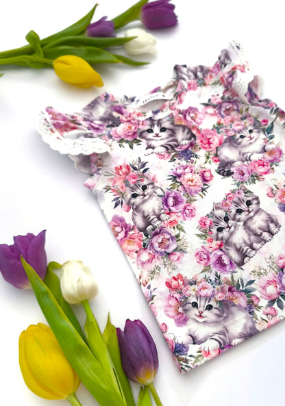 Cute cats top